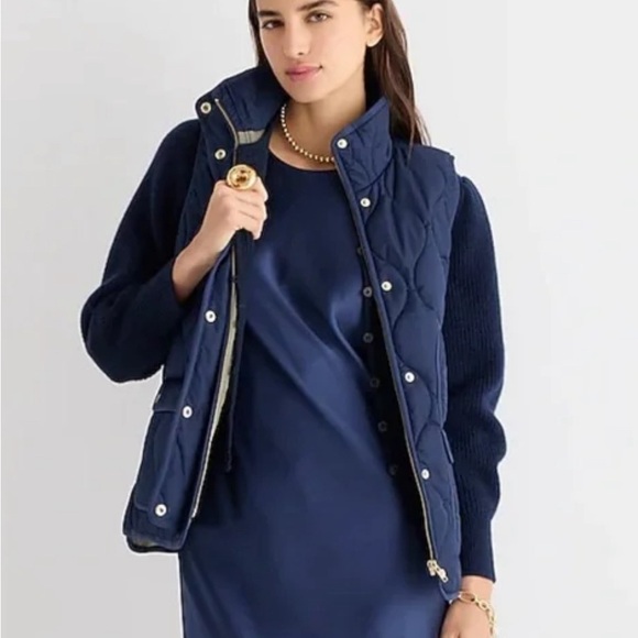 NWT JCrew Quilted Puffer Vest | Size XXS - Picture 2 of 14